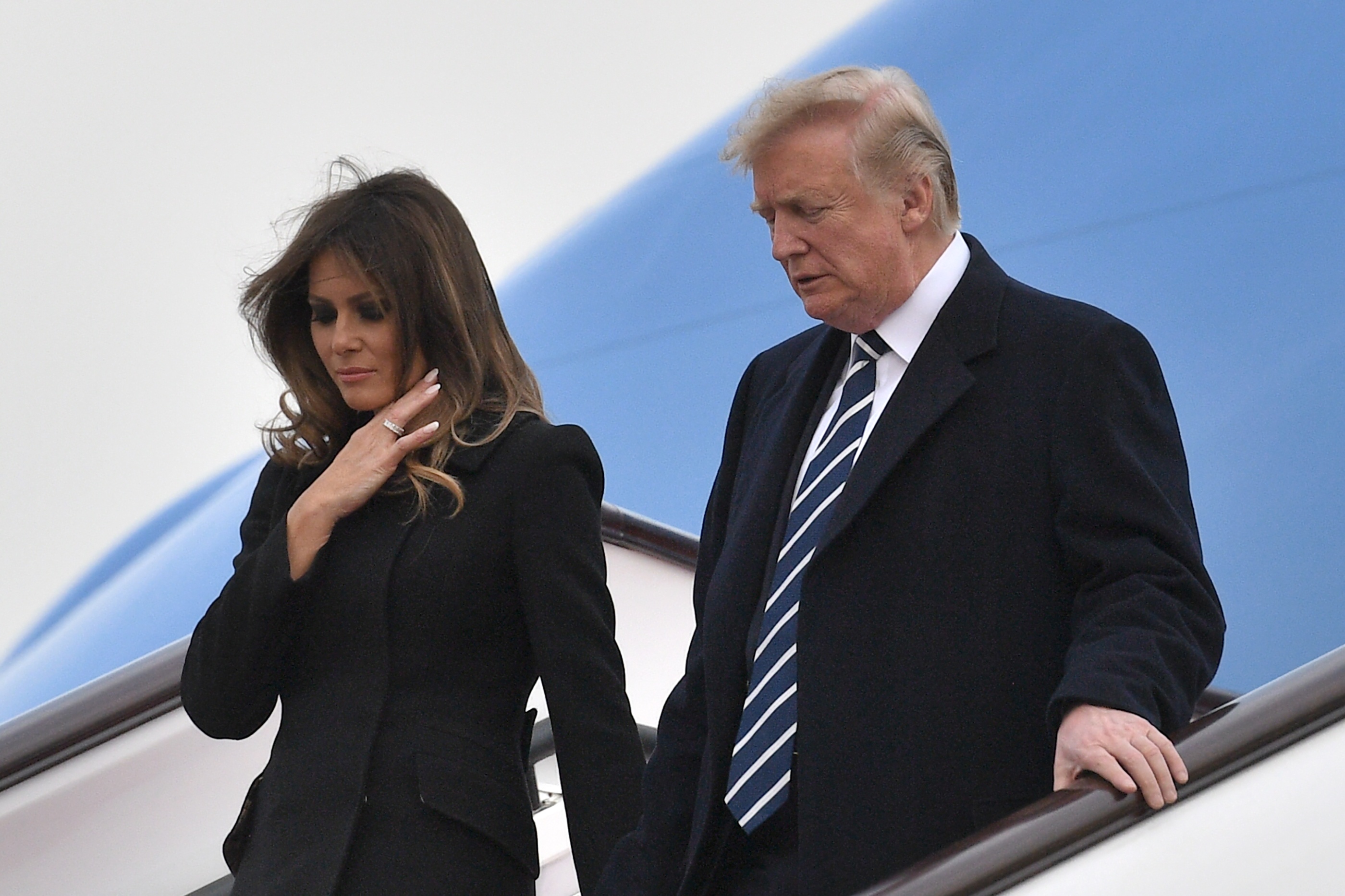 Nhung chuyen cong du nuoc ngoai cua TT Trump tu khi nham chuc hinh anh