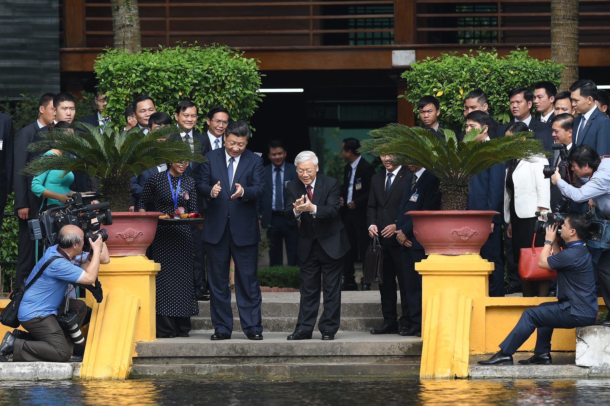 Tap Can Binh tham Viet Nam anh 3