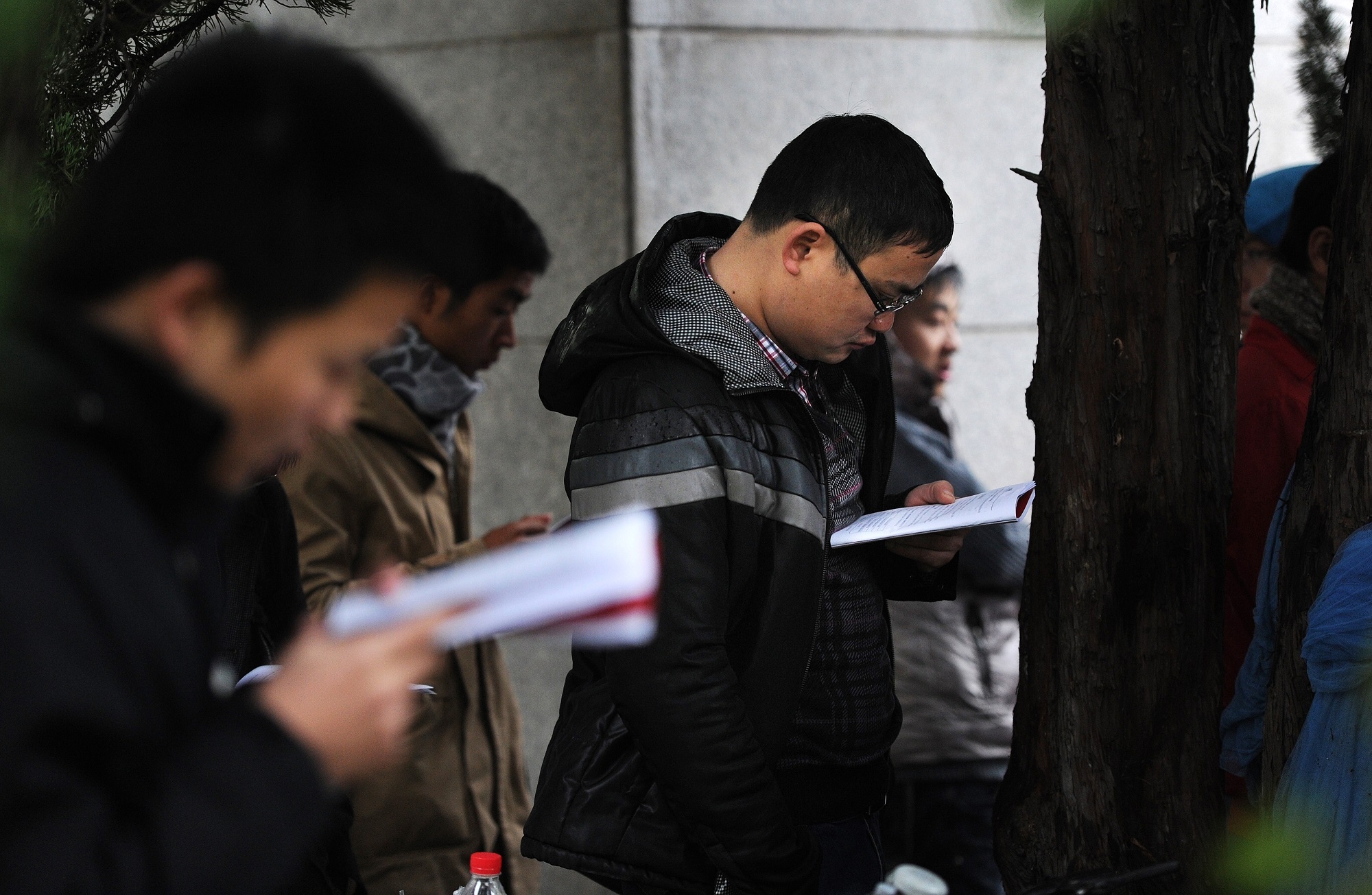 thi cong chuc tai Trung Quoc anh 12