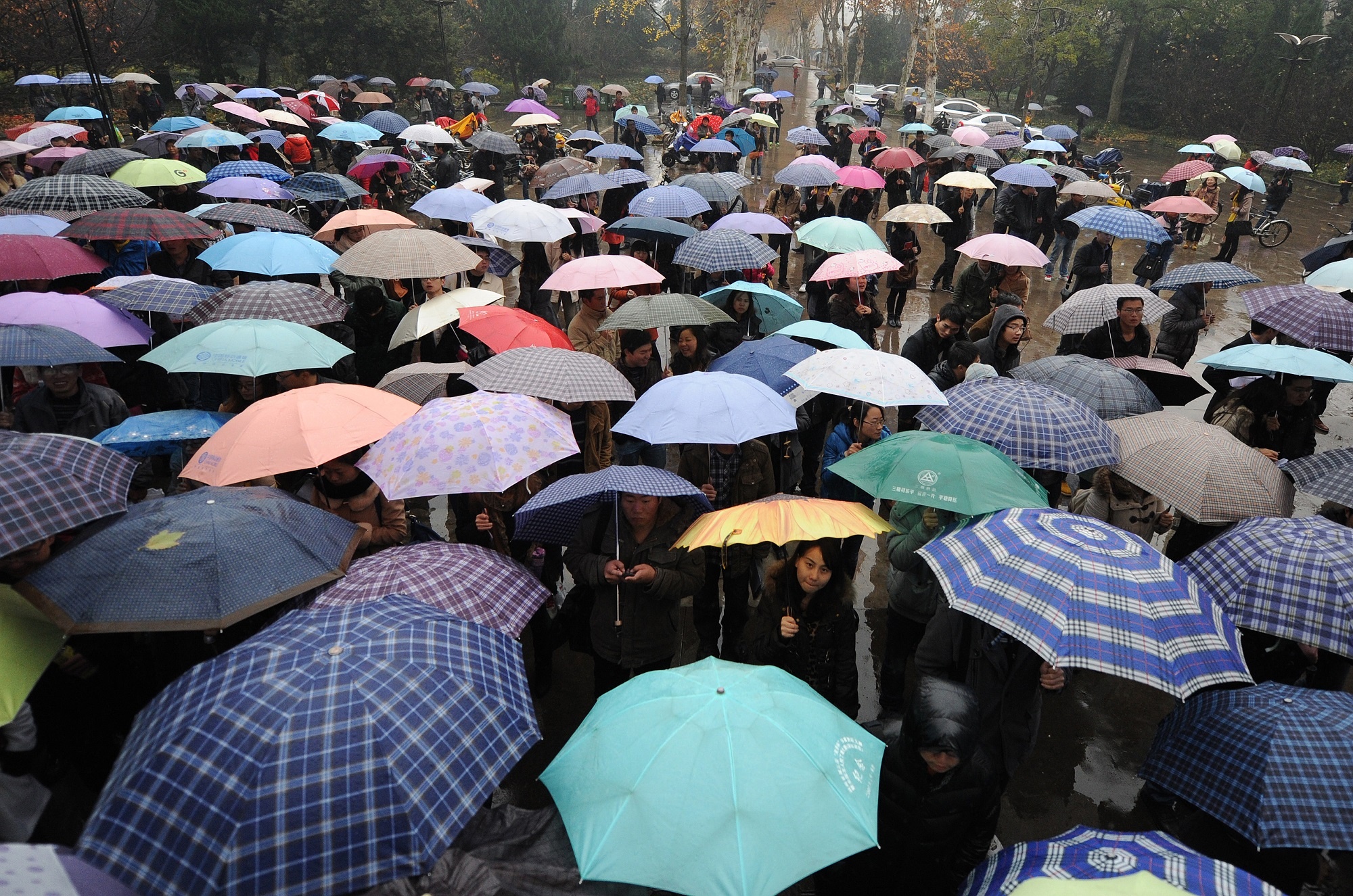 thi cong chuc tai Trung Quoc anh 13