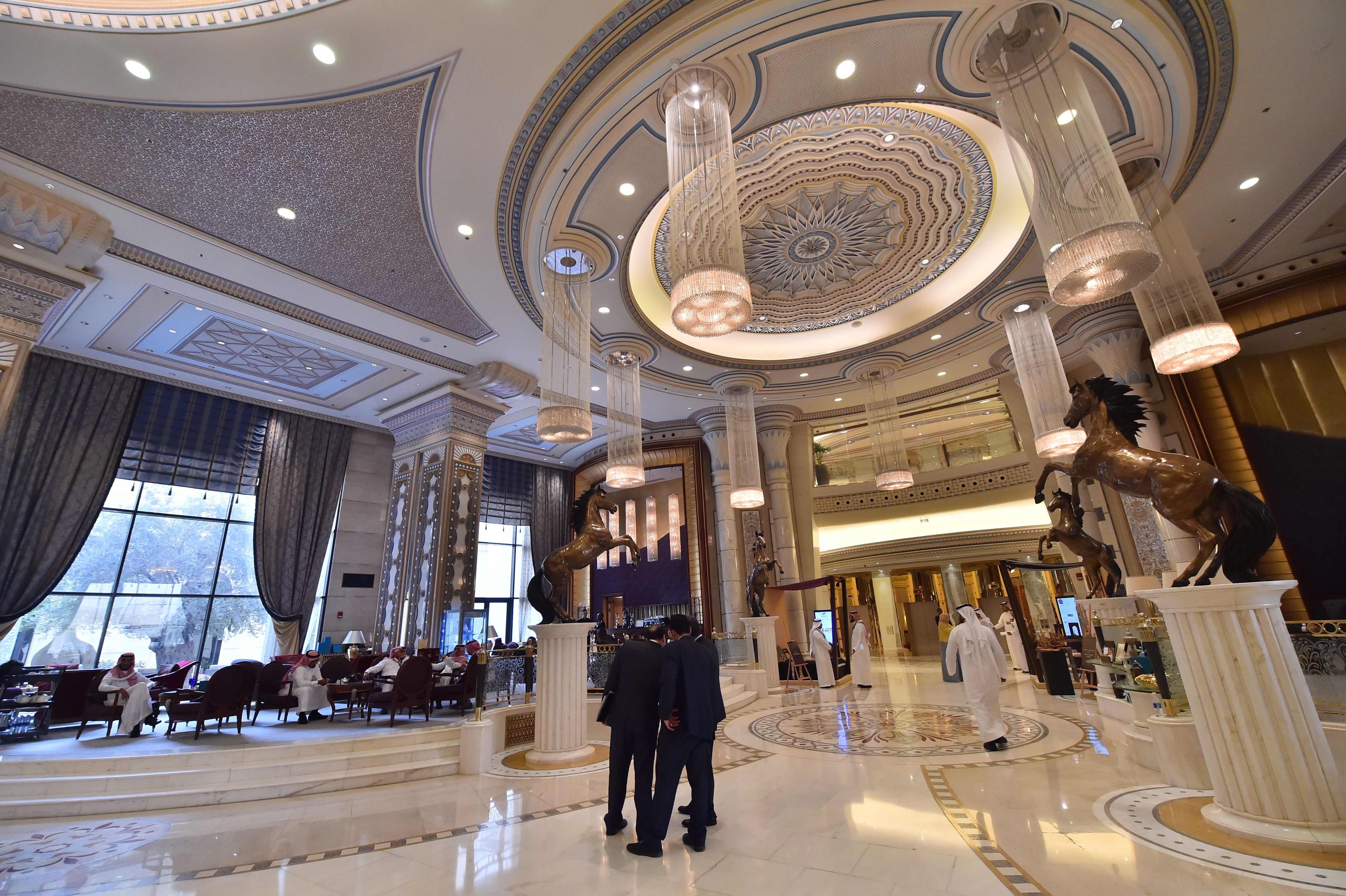 khach san giam giu hoang toc Saudi anh 6