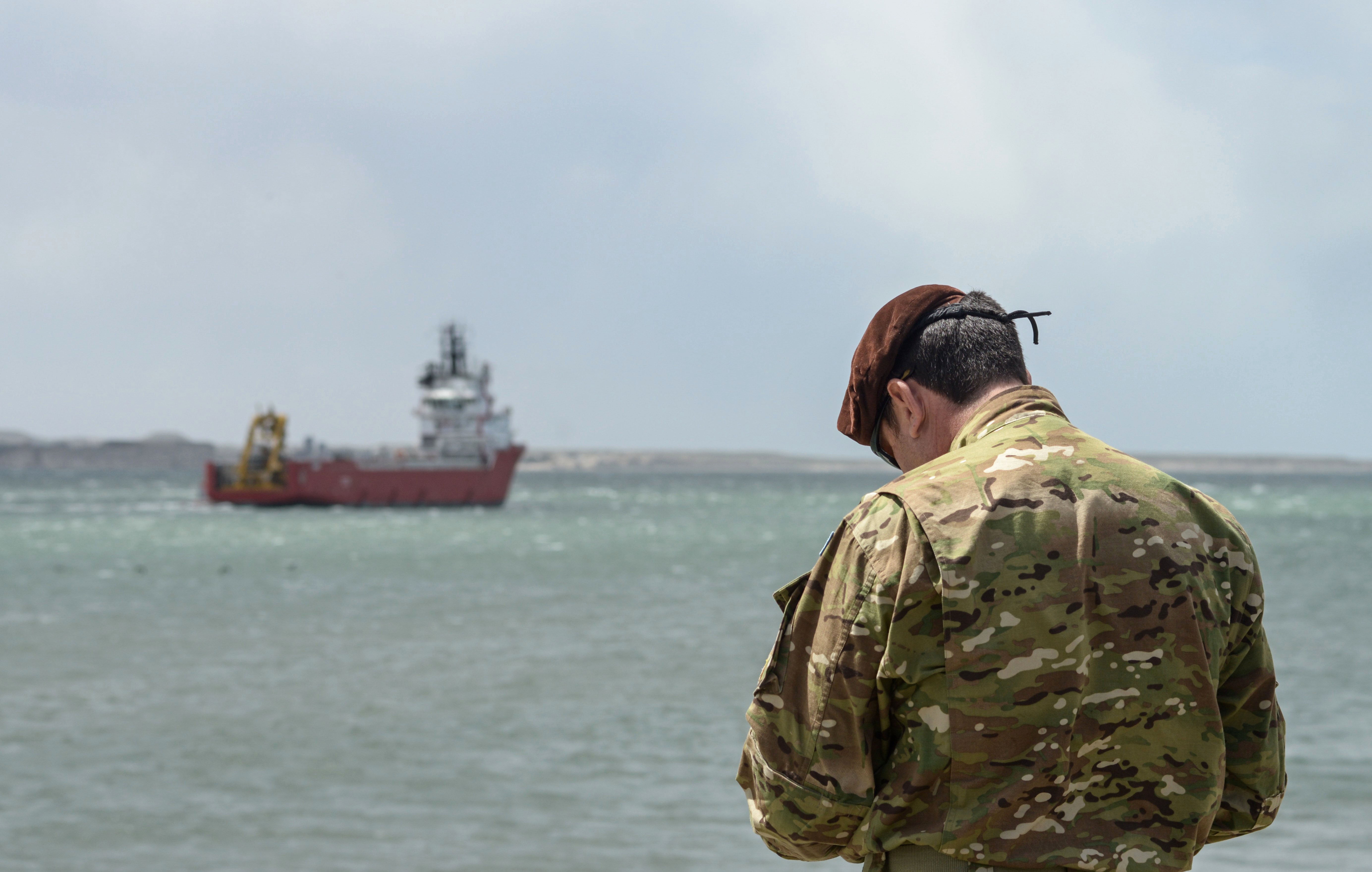 Sau nua thang, tau ngam Argentina van chua duoc tim thay hinh anh