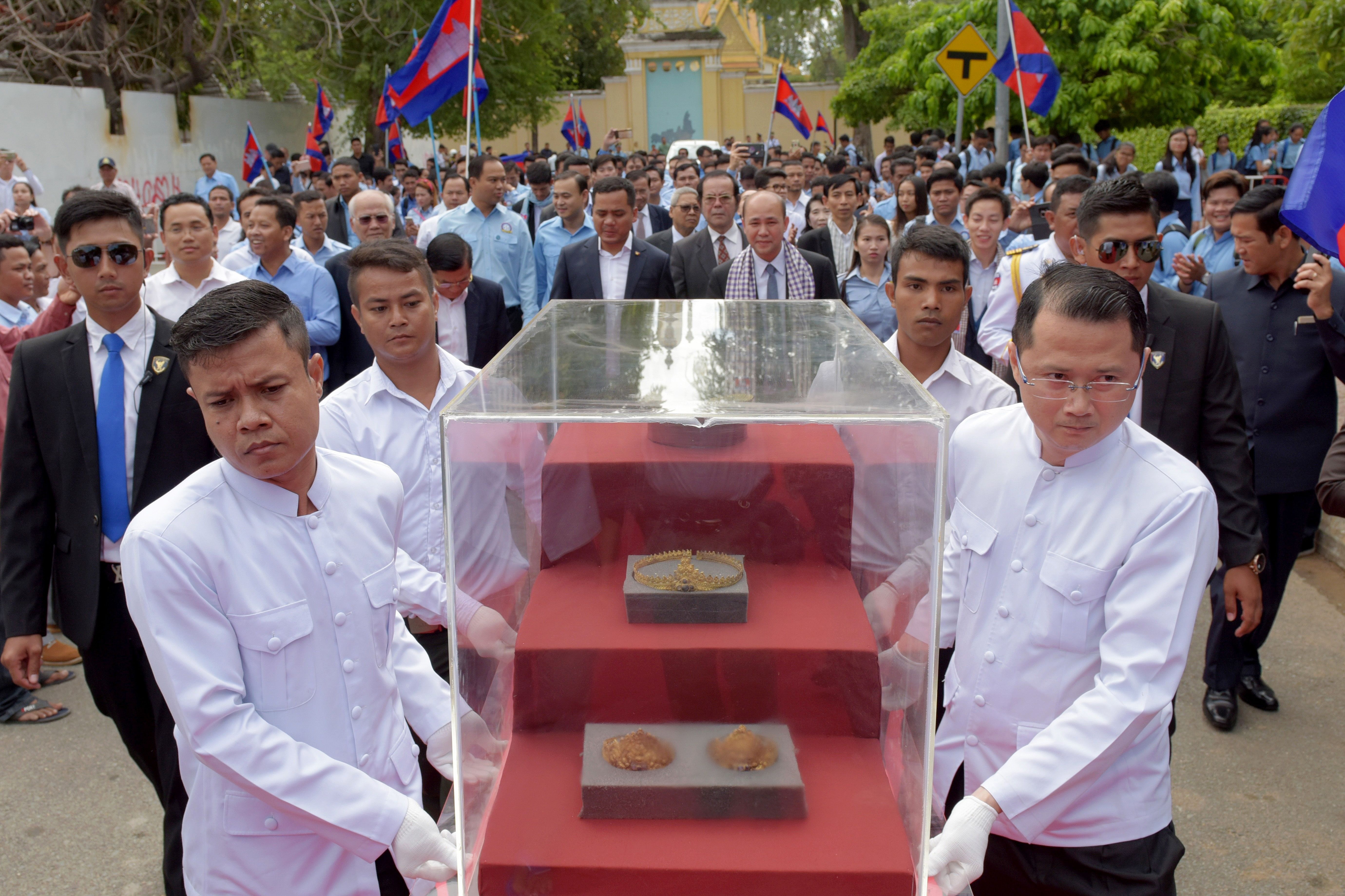 cổ vật campuchia ảnh 2 co vat campuchia anh 2