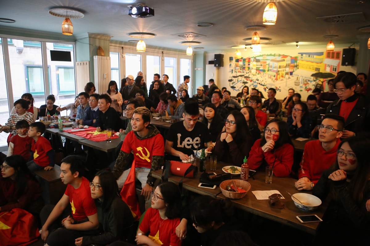 người việt ở đức xem u23 ảnh 1 nguoi viet o duc xem u23 anh 1