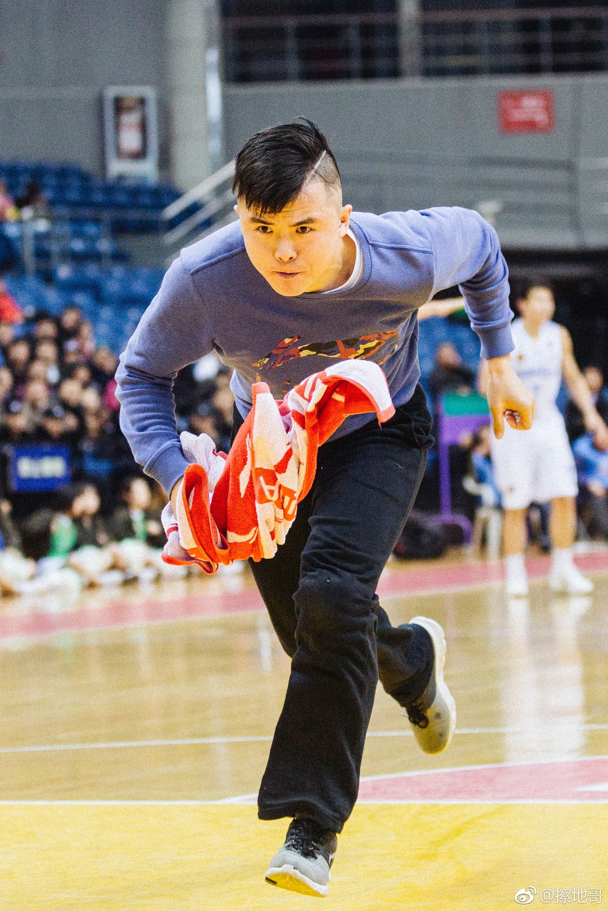 chang trai lau san trung quoc anh 2