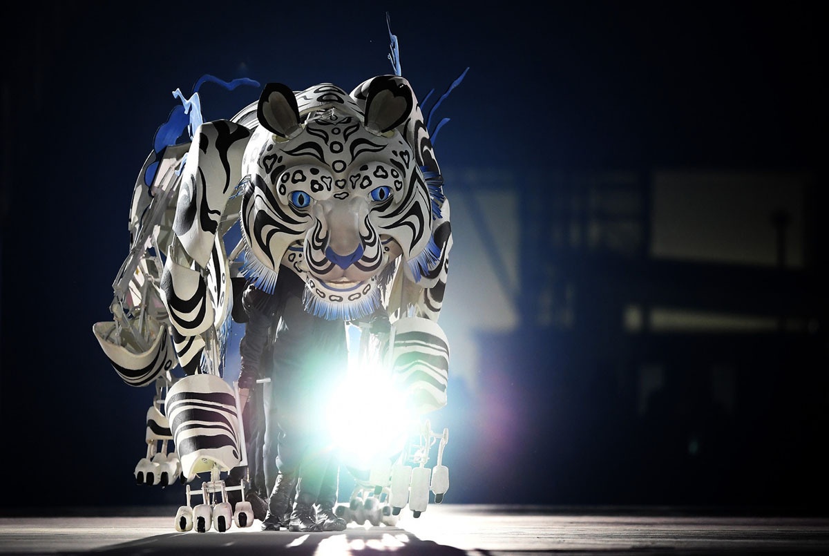 cu bat tay lich su han trieu anh 7