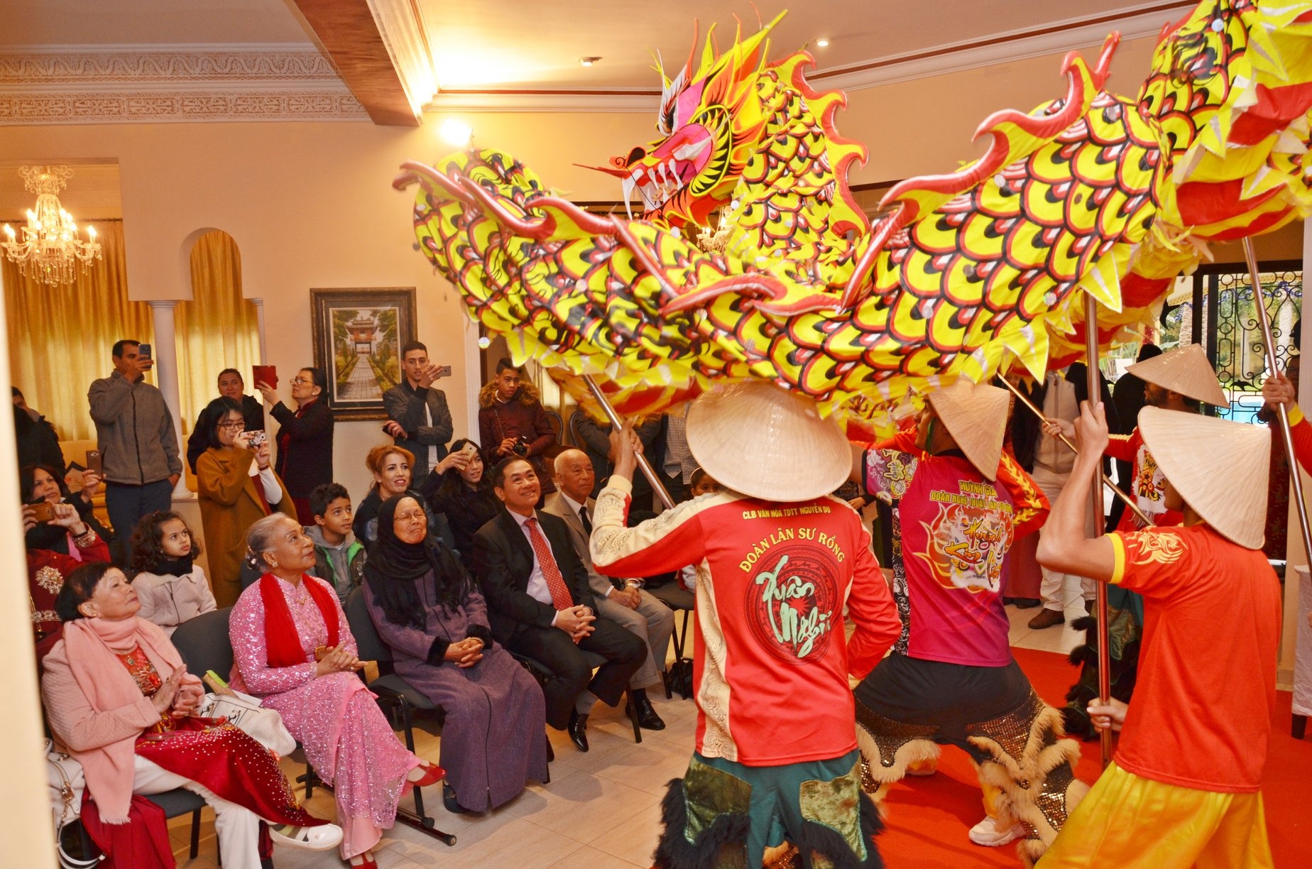 kieu bao don tet anh 11