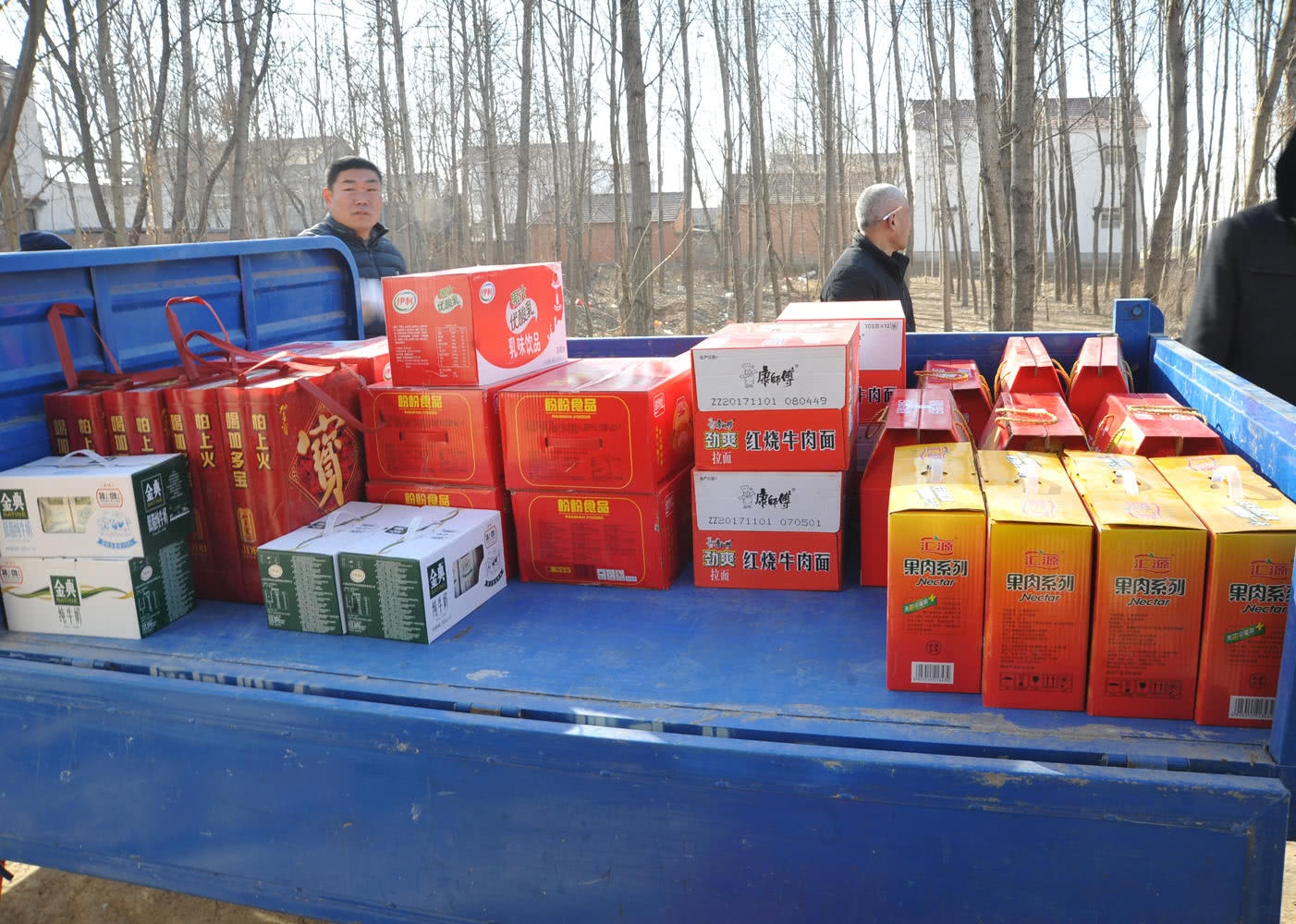 nha trai cho xe tai sinh le den nha gai anh 6