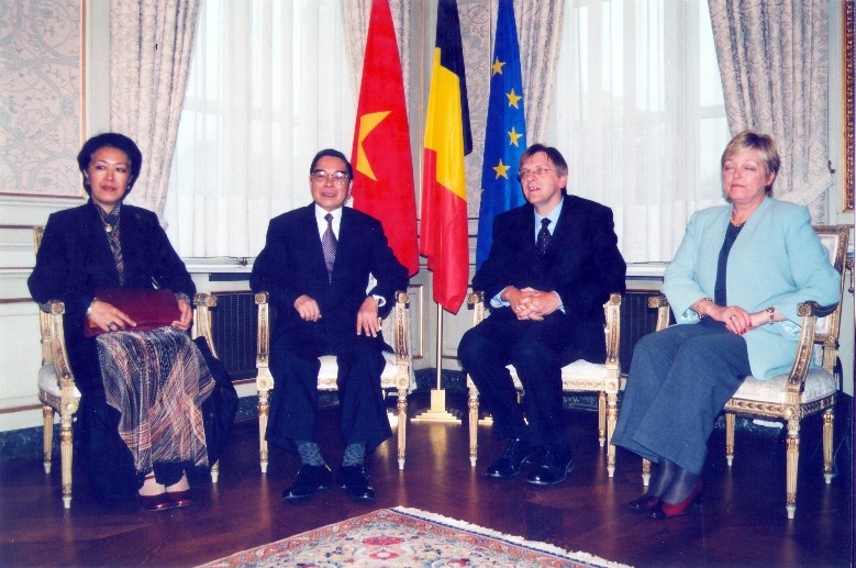 thủ tướng phan văn khải mất ảnh 8 thu tuong phan van khai mat anh 8