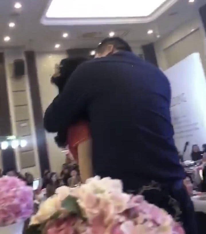 bố chồng hôn con dâu trung quốc ảnh 2 bo chong hon con dau trung quoc anh 2