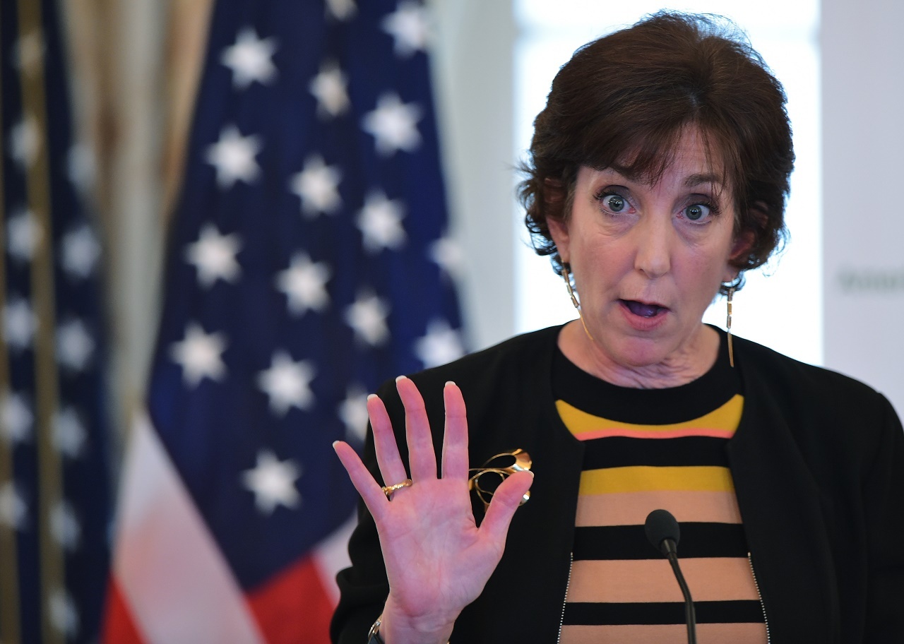 Cang thang voi Trump, Dai su My tai Mexico tu chuc hinh anh