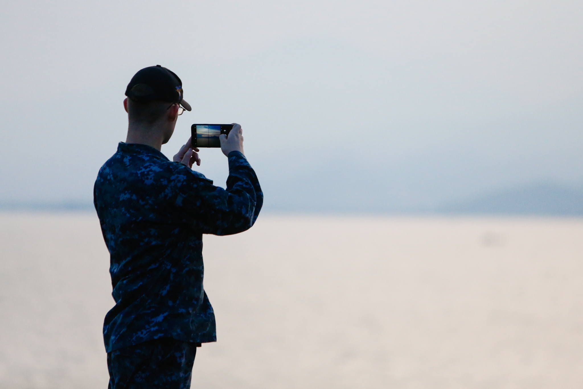 thuy thu tren tau san bay my anh 15