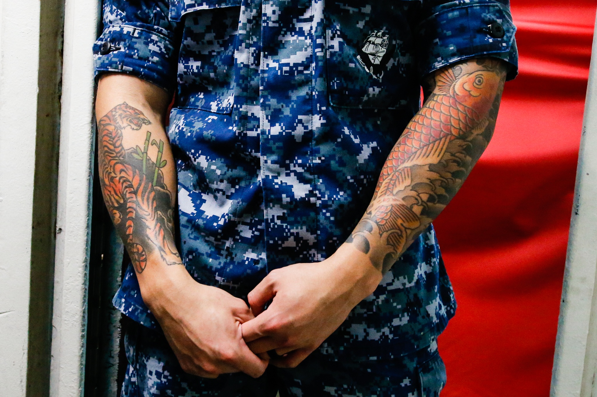 thuy thu tren tau san bay my anh 3