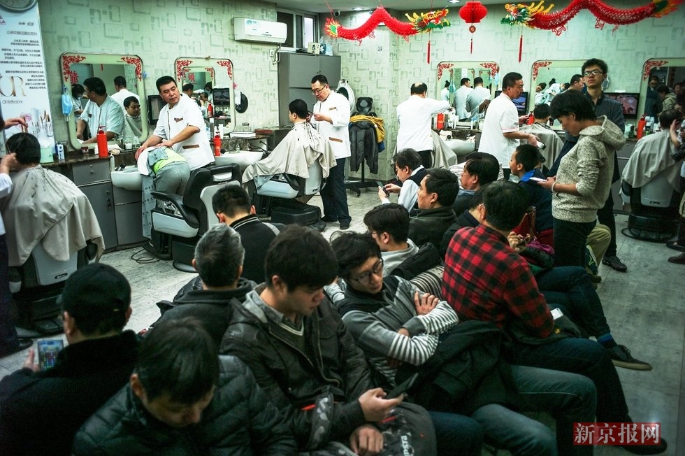 người trung quốc cắt tóc đầu năm ảnh 1 nguoi trung quoc cat toc dau nam anh 1