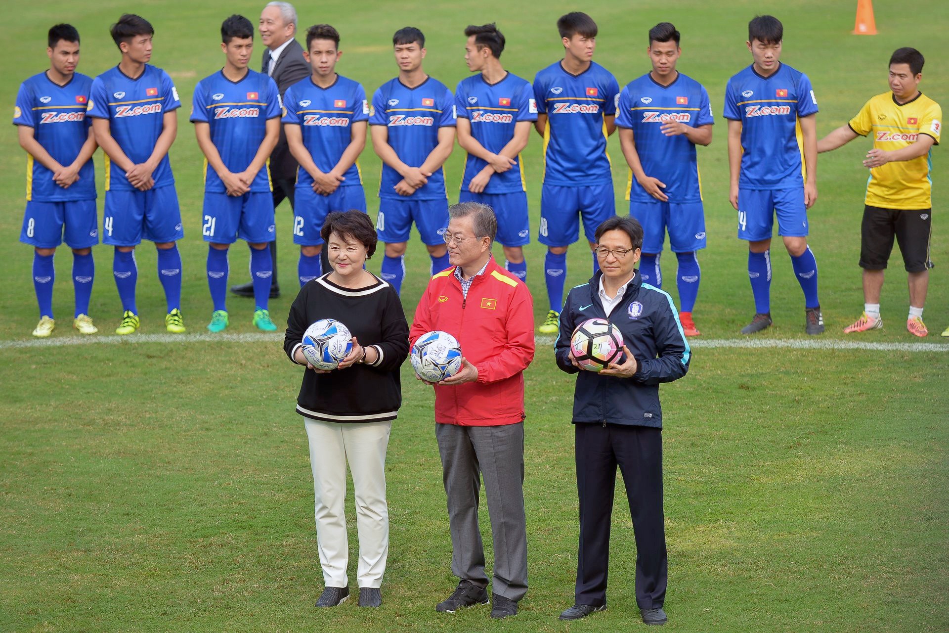 tong thong han quoc giao luu voi tuyen u23 anh 7