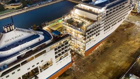 Ky cong hang hai: Cua doi va noi dai du thuyen o Italy hinh anh