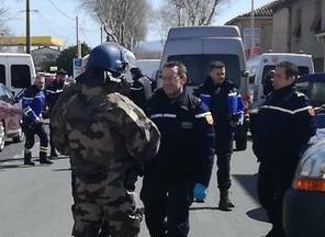 Tay sung than IS tan cong sieu thi Phap du dang bi theo doi hinh anh