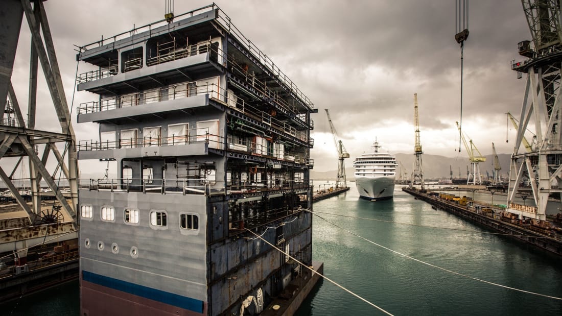 cua doi du thuyen o Italy anh 9