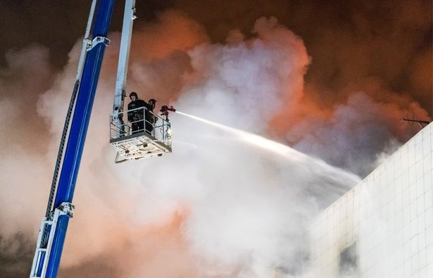 chay trung tam thuong mai nga anh 2