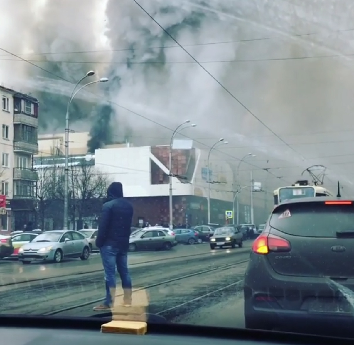 chay trung tam thuong mai nga anh 7