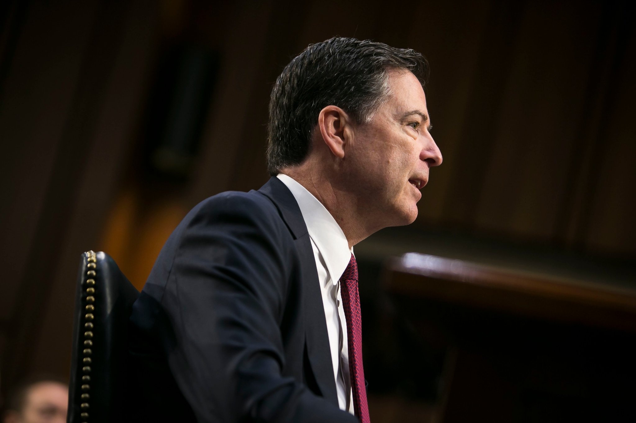 trump kêu gọi khởi tố cựu giám đốc fbi ảnh 1 trump keu goi khoi to cuu giam doc fbi anh 1