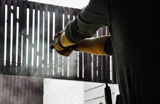 Van nan sung dan o Thai: Cai chet rinh rap o thien duong du lich hinh anh