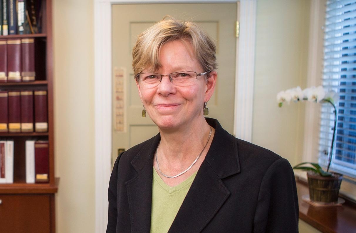 Giao su Harvard gia nhap Hoi dong Tin thac DH Fulbright hinh anh