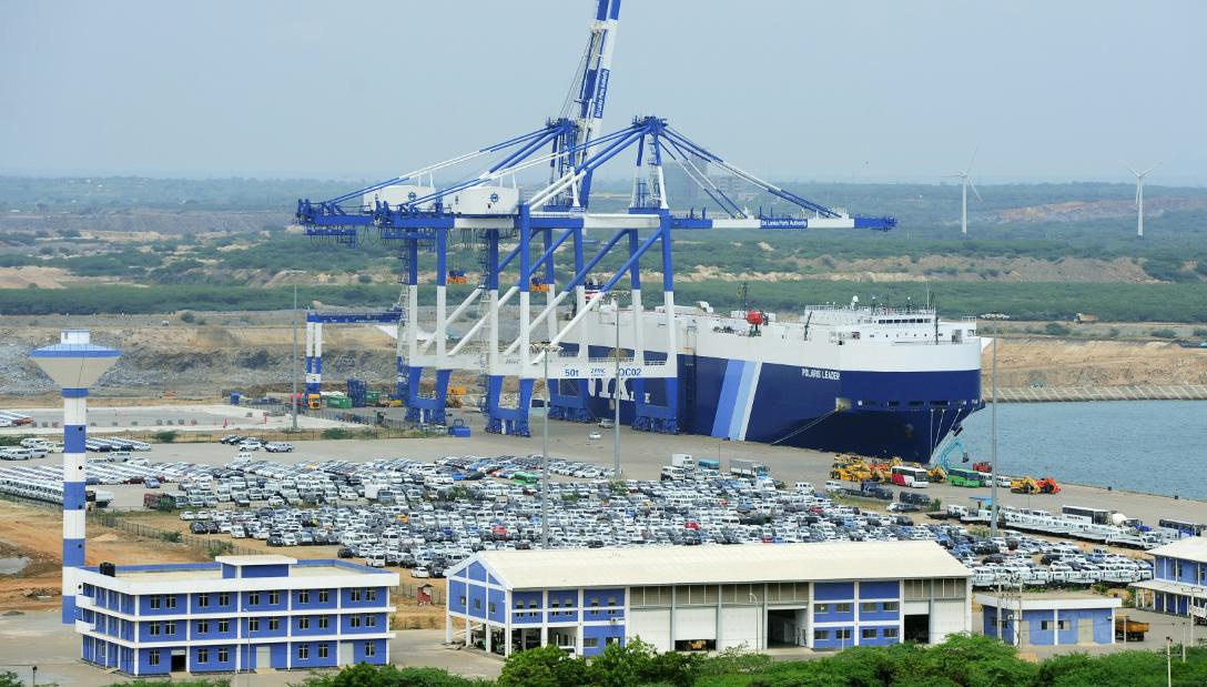 Ngoai giao so no: Trung Quoc vung tien mua anh huong hinh anh