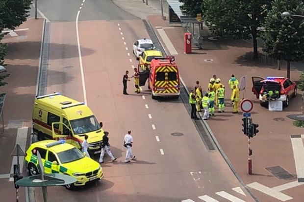 Xa sung bat coc con tin o Bi, 3 nguoi thiet mang hinh anh