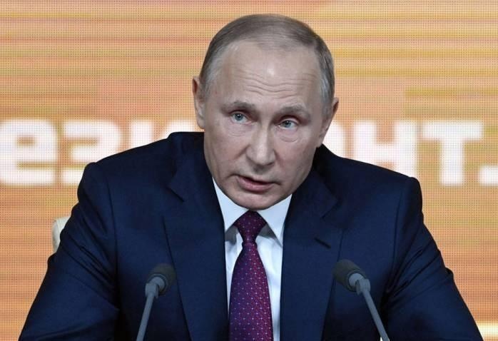 Putin cam bien san van dong World Cup thanh cho troi hinh anh