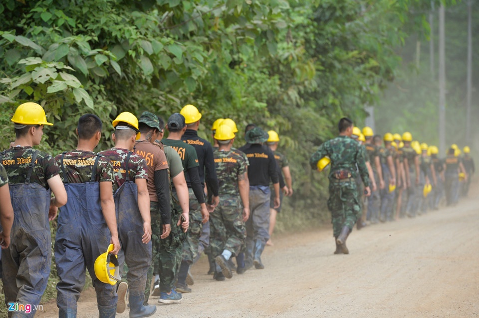 giai cuu doi bong thai lan anh 2