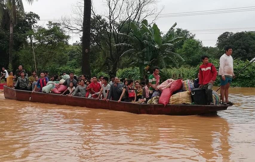Lanh dao Viet Nam gui dien tham hoi su co vo dap thuy dien o Lao hinh anh