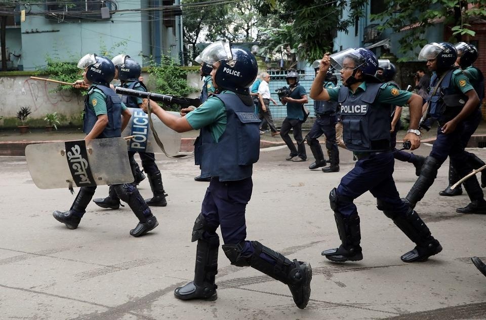 Bieu tinh Bangladesh - vu tai nan lam te liet thanh pho 18 trieu dan hinh anh