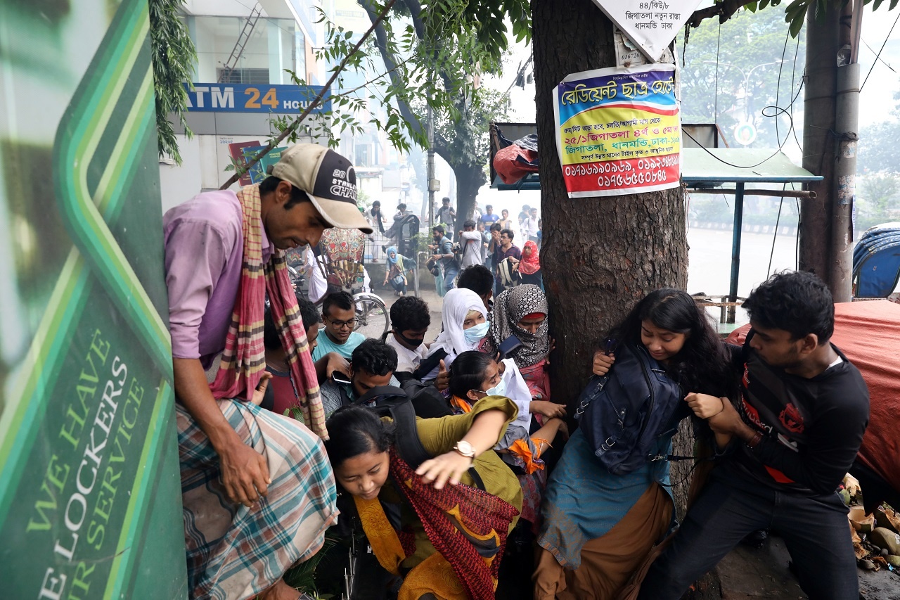 bieu tinh o bangladesh anh 7