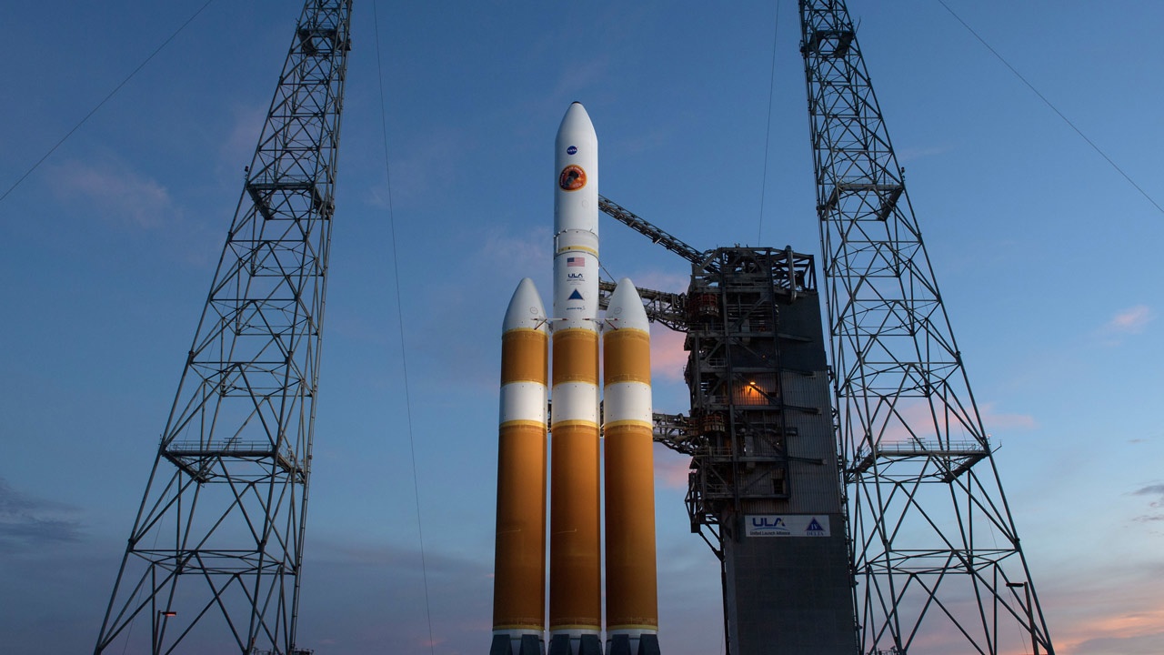 Chuyen bay lich su den Mat Troi cua NASA bi hoan 24 gio hinh anh