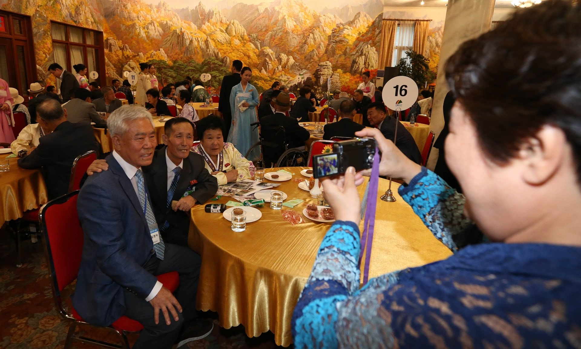 gia đình hàn quốc triều tiên đoàn tụ ảnh 4 gia dinh han quoc trieu tien doan tu anh 4