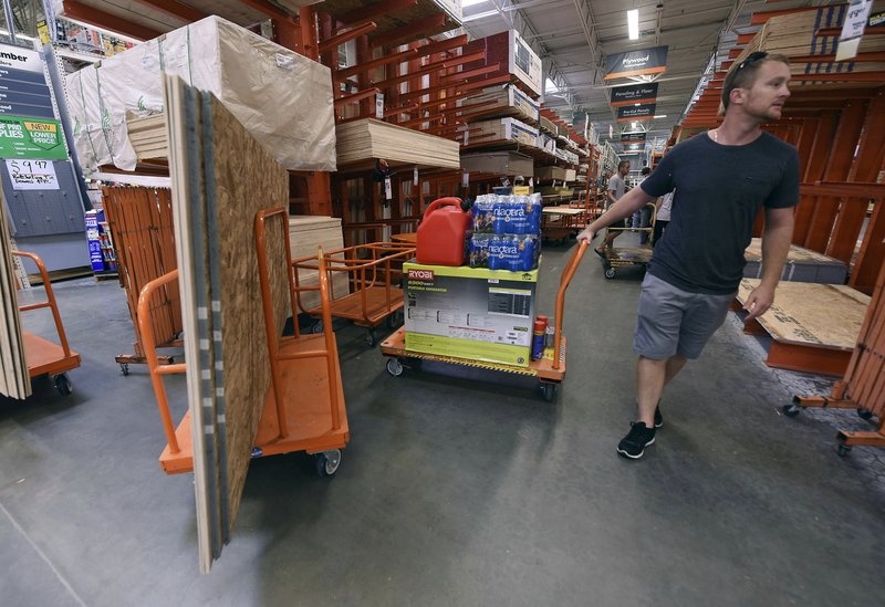 nguoi dan bo dong my chuan bi don bao anh 10