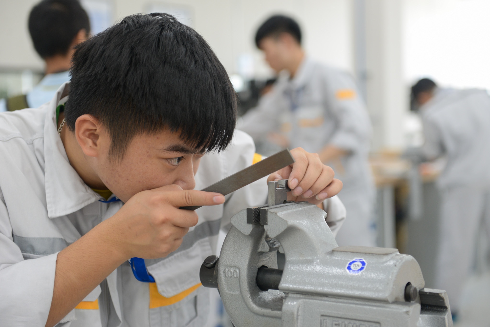 xe vinfast du trien lam paris anh 4