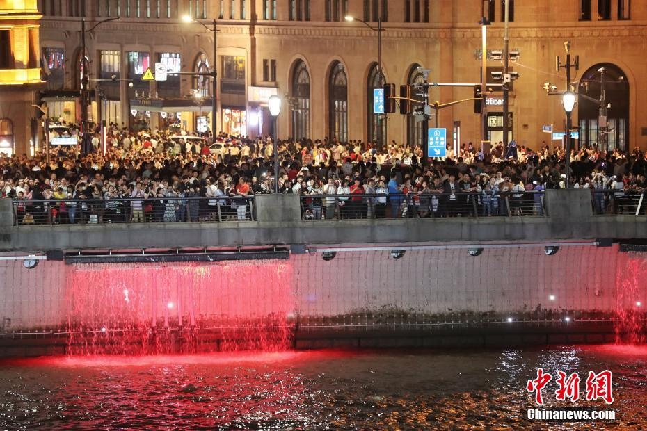 tuan le vang quoc khanh trung quoc anh 12