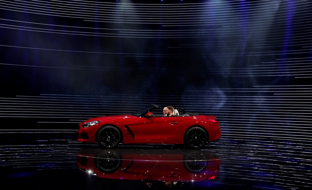 tuong lai xe dien anh 1