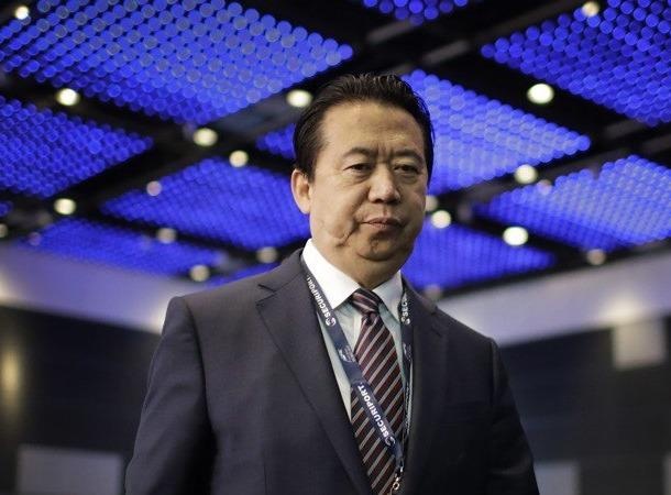 Trung Quoc cao buoc cuu chu tich Interpol nhan hoi lo hinh anh