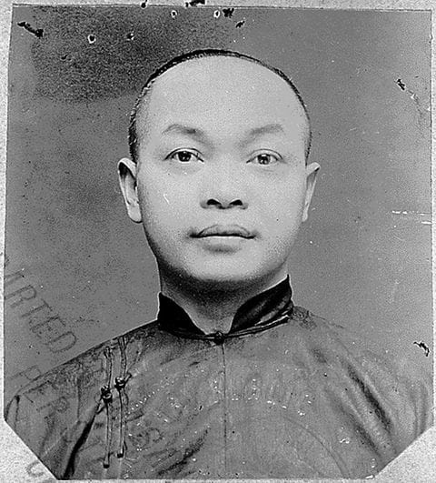 ngung tu dong nhap tich cho tre sinh ra o My anh 4