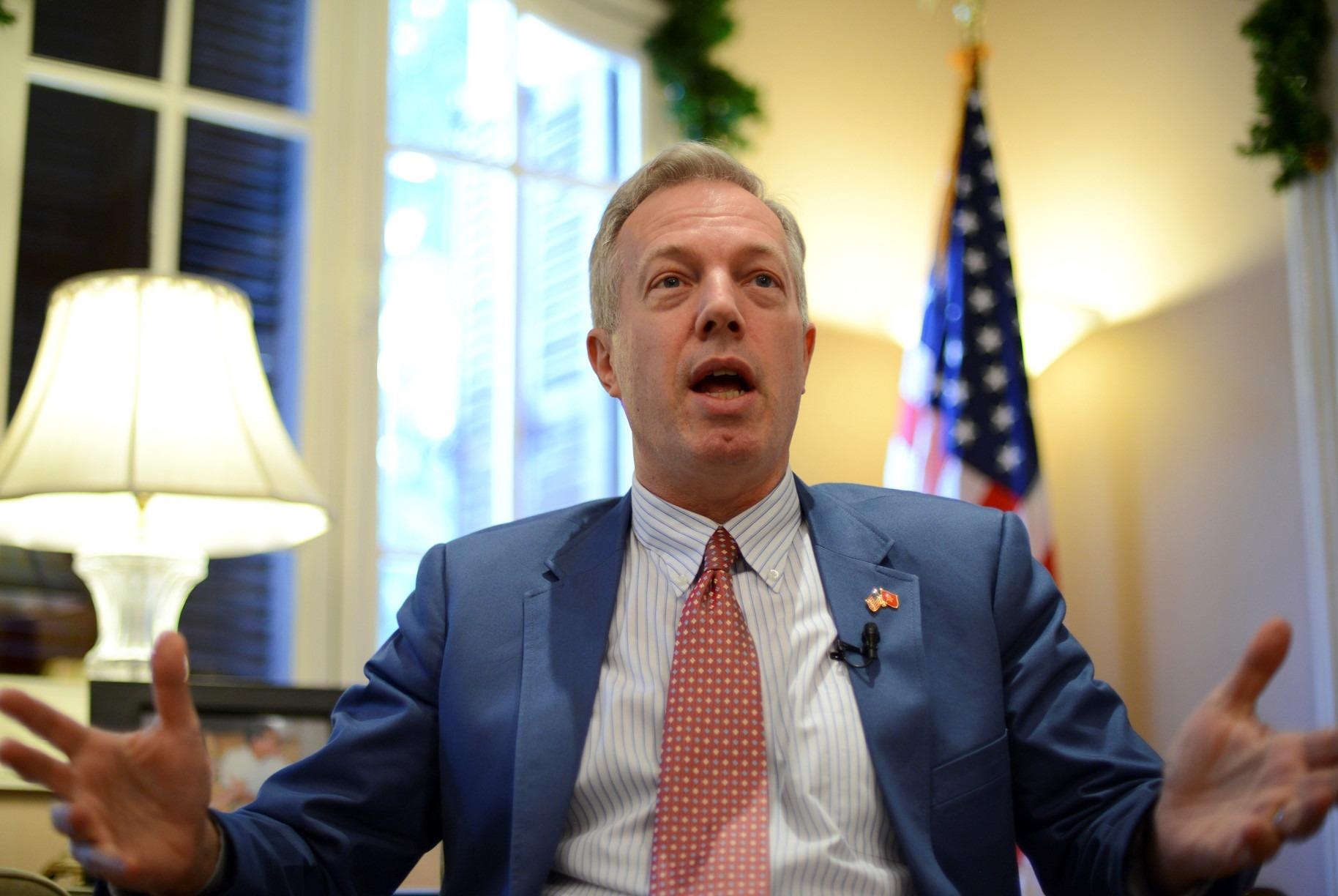 DS Ted Osius chi trich ke hoach truc xuat nguoi goc Viet cua TT Trump hinh anh