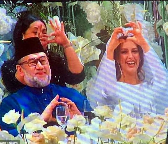 Nguoi vo hoa hau Nga bi an cua vua Malaysia vua thoai vi hinh anh