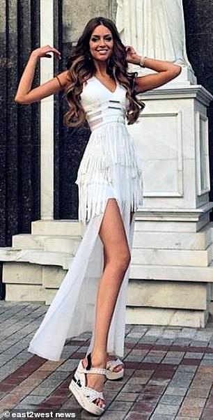 vua malaysia hoa hau Nga anh 10