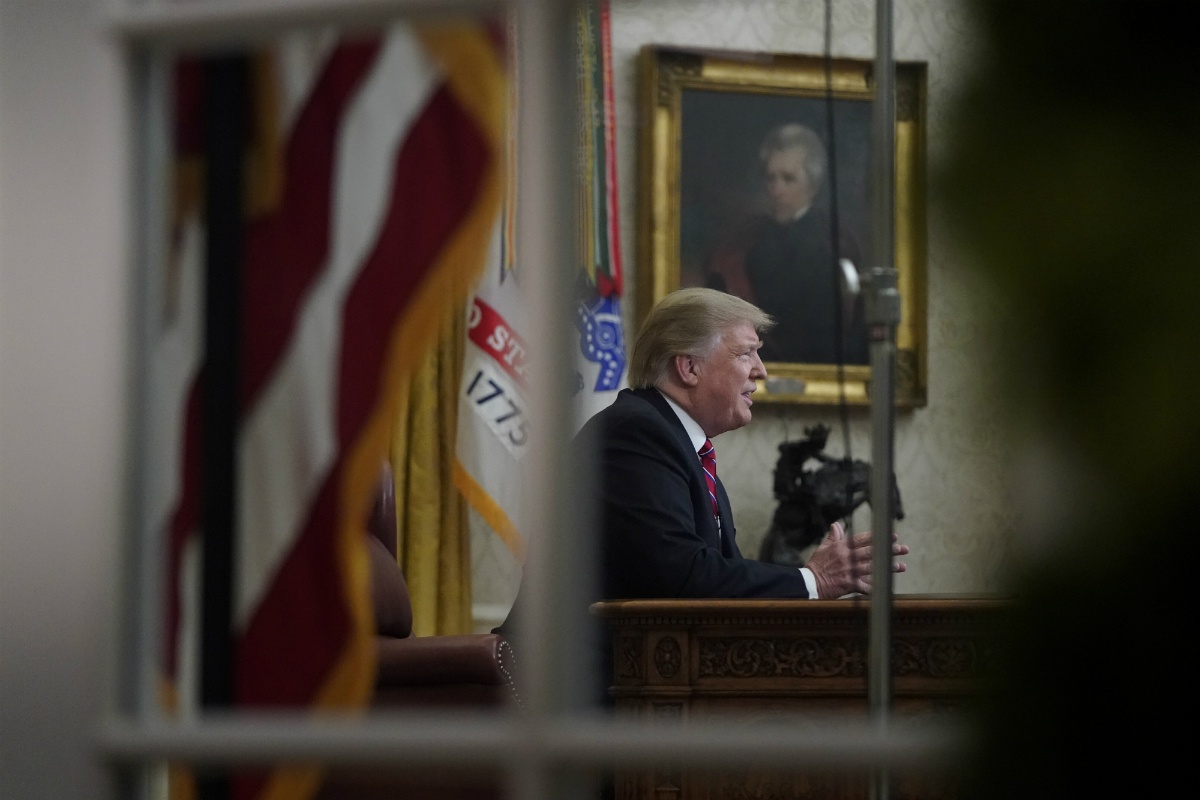 trump dong cua chinh phu anh 2