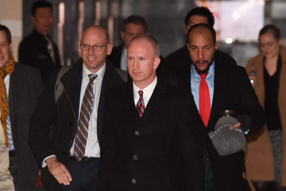 Dam phan My - Trung tam ngung luc dem muon va keo sang ngay thu 3 hinh anh