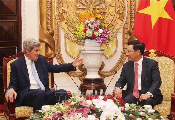 Pho thu tuong Pham Binh Minh tiep cuu ngoai truong My John Kerry hinh anh