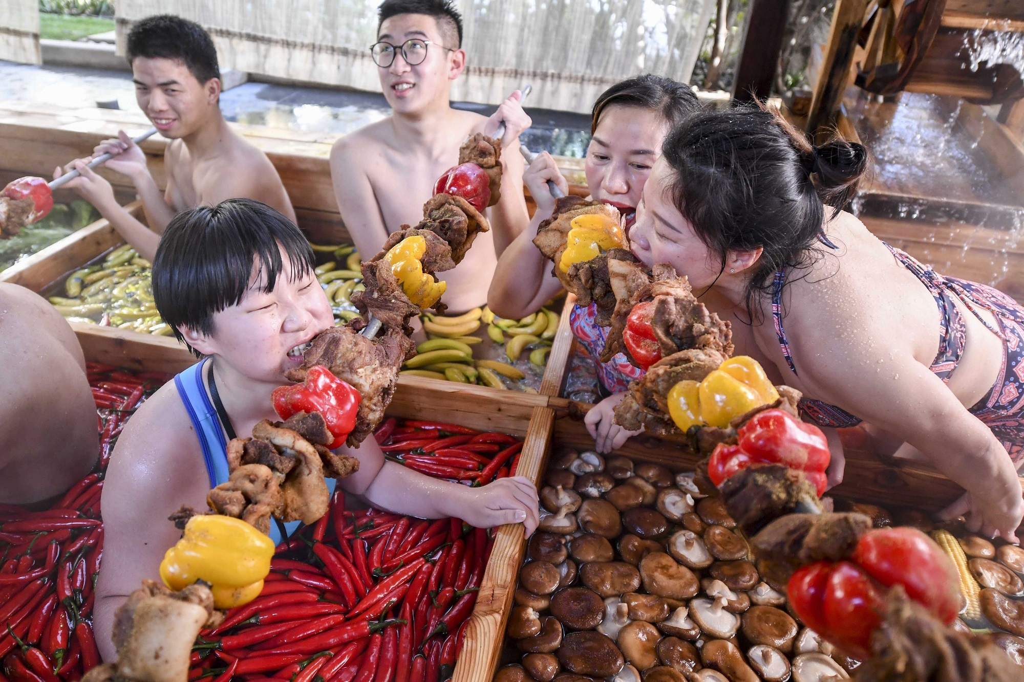 lau nguoi trung quoc anh 2