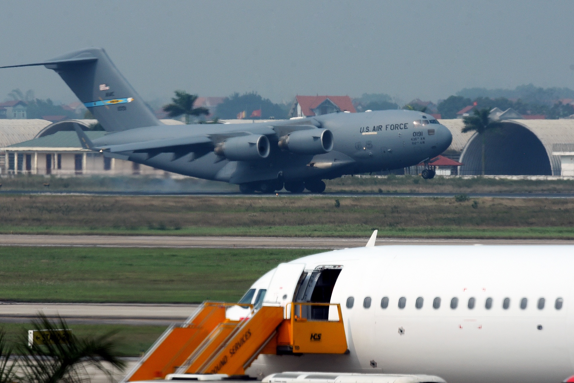 c-17 ha canh noi bai anh 5